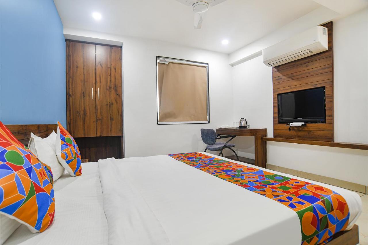 Fabhotel Blue Marine Indore Bagian luar foto